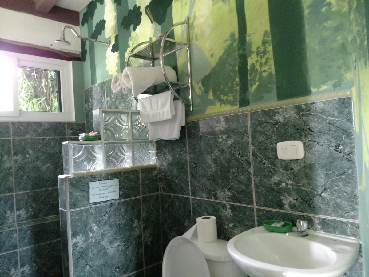 Zapote Tree Inn